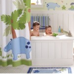modern-colorful-kids-bathroom-design-with-decor-jungle-theme